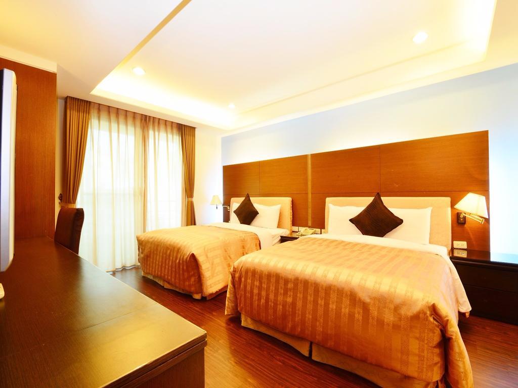 Tranquil Sea Vacation Hotel Kenting Esterno foto