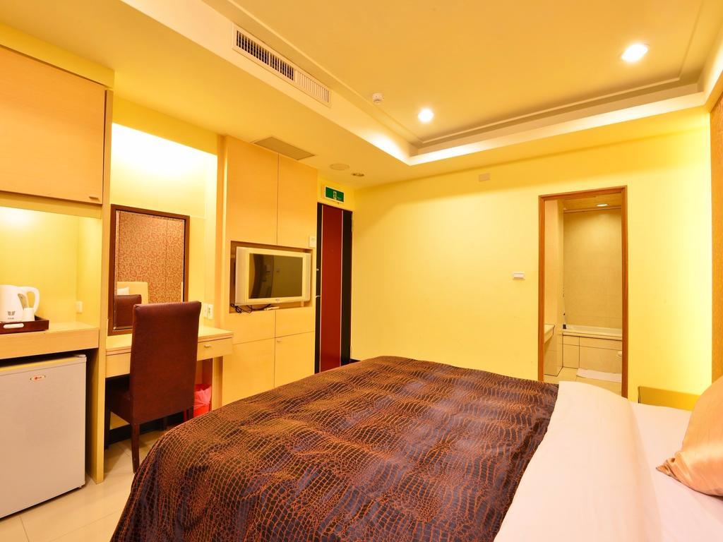 Tranquil Sea Vacation Hotel Kenting Esterno foto