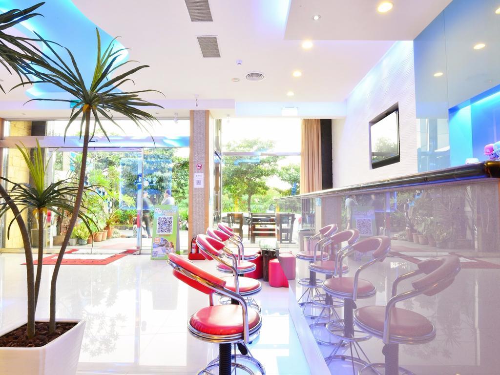 Tranquil Sea Vacation Hotel Kenting Esterno foto